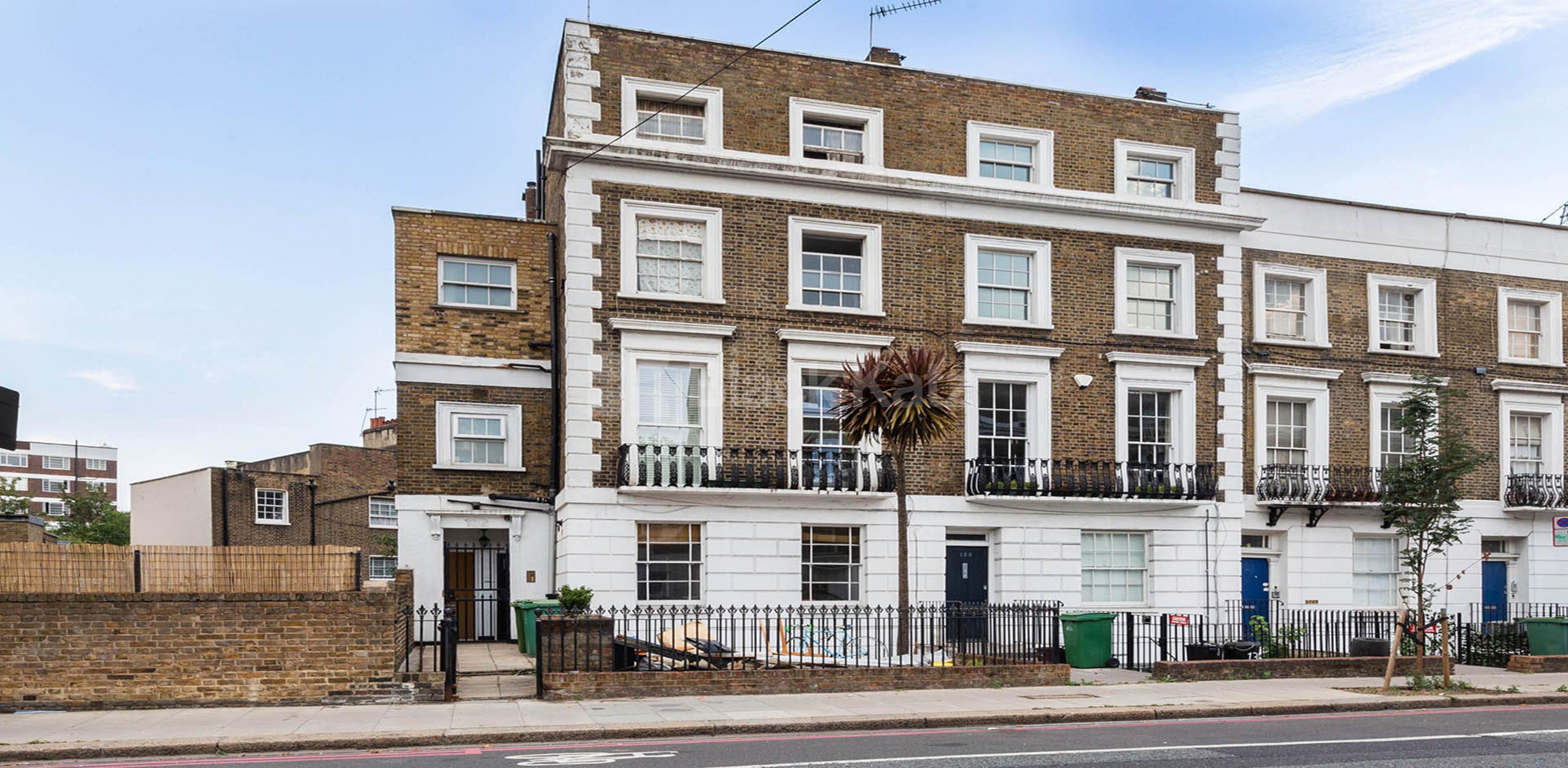 			2 Bedroom, 1 bath, 1 reception Flat			 Camden Street, Camden NW1